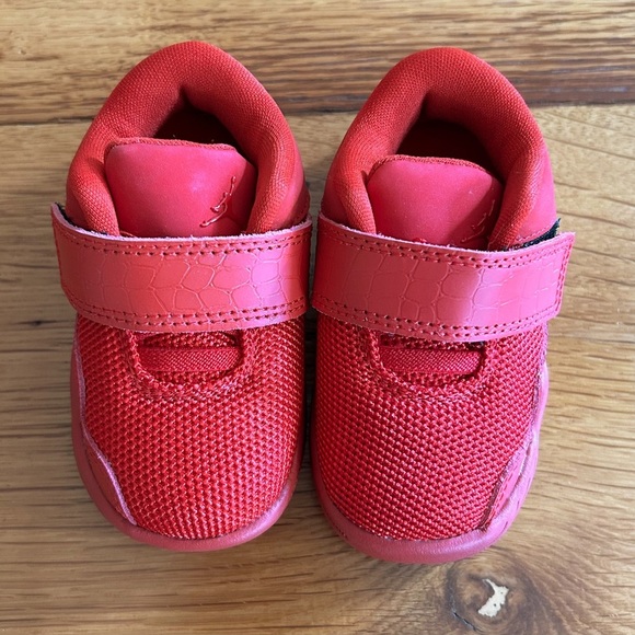 Nike Jordan J23 BT Toddlers 854560 600 Sneakers Leather Vintage Red Size 4 - Picture 2 of 8